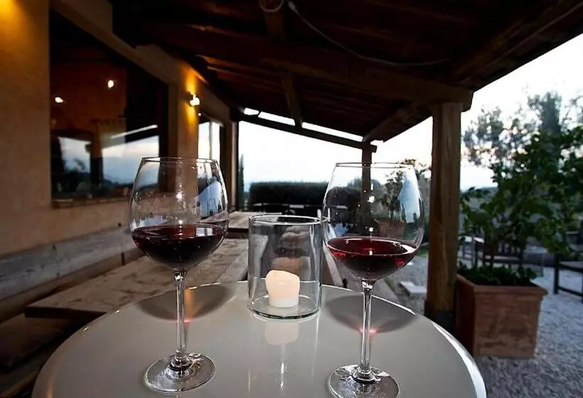 ホテル Azienda Agrituristica Le Chiuse