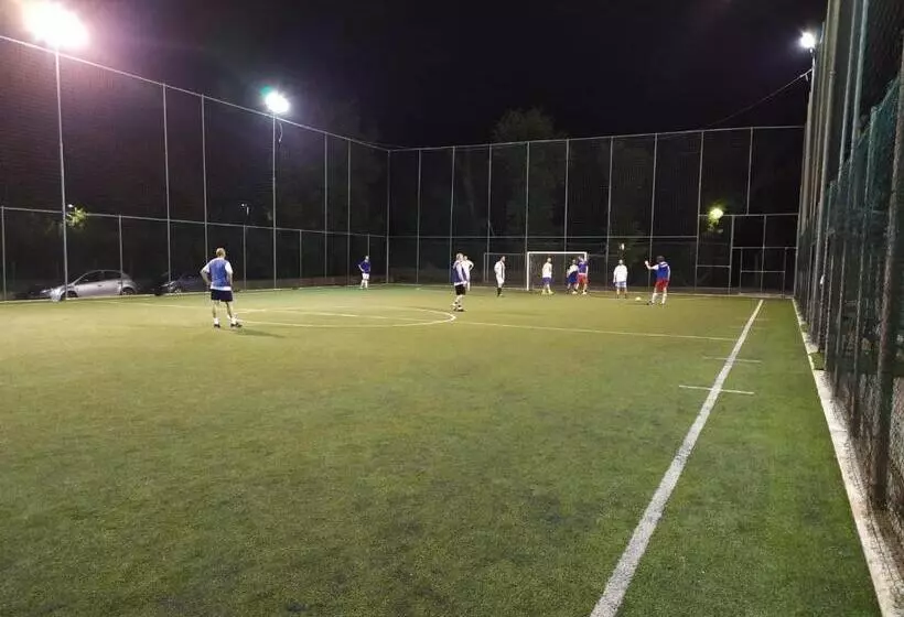 ペンション B&b La Staffa