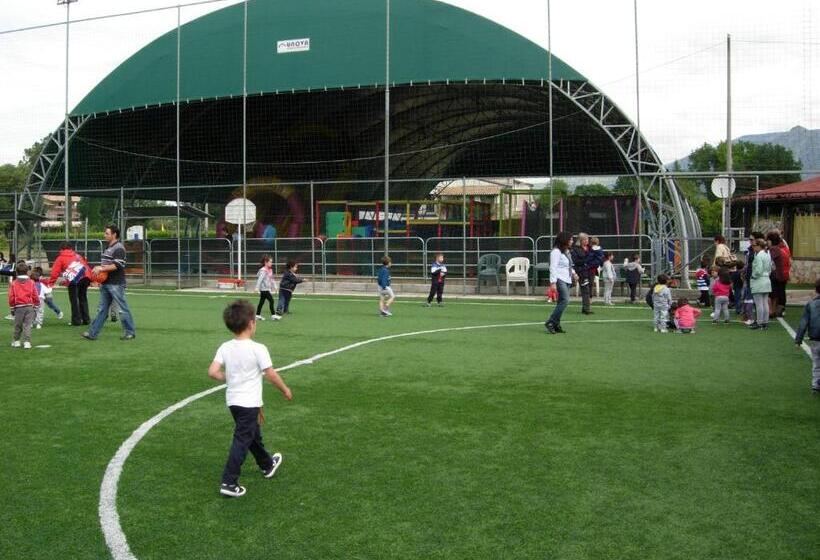 ペンション B&b La Staffa