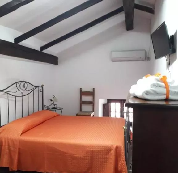 ペンション B&b La Staffa