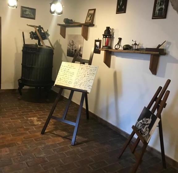 ペンション B&b La Staffa