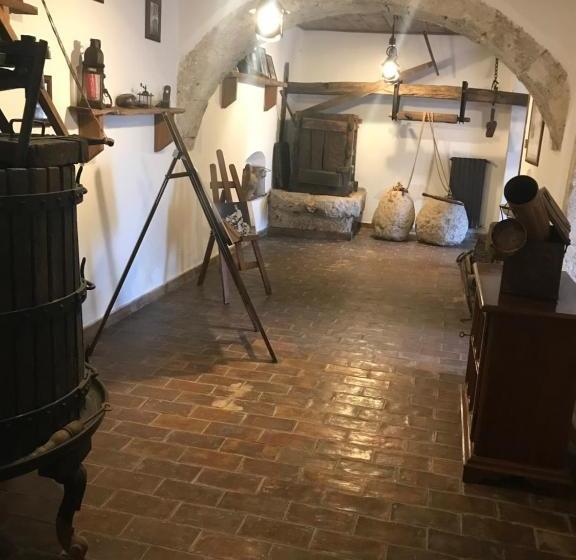 ペンション B&b La Staffa