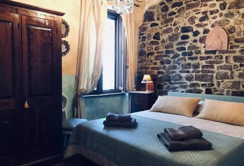 ペンション La Piazzetta Del Borgo