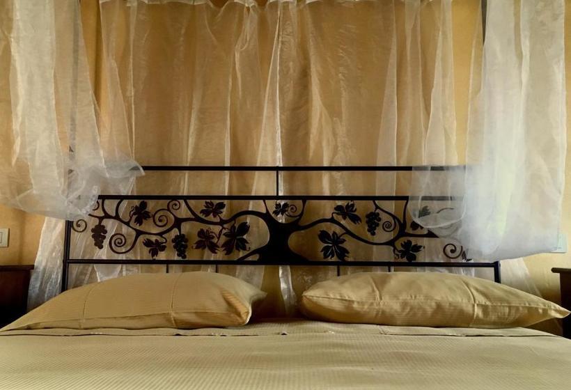 בית מלון כפרי Agriturismo Ca' Cristane