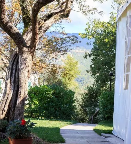 Hotelli Agriturismo Colle Tocci