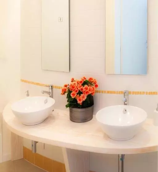 هتل Agriturismo La Chiocciola