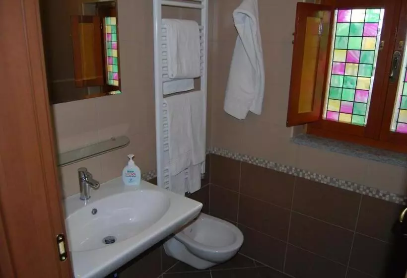 ホテル Agriturismo Torre Cristina