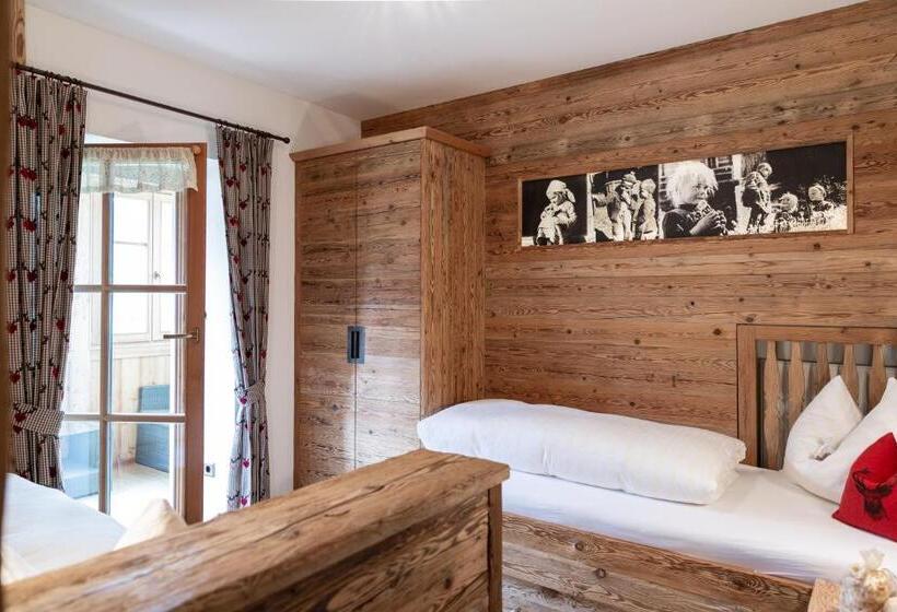 Отель Loefflerhof