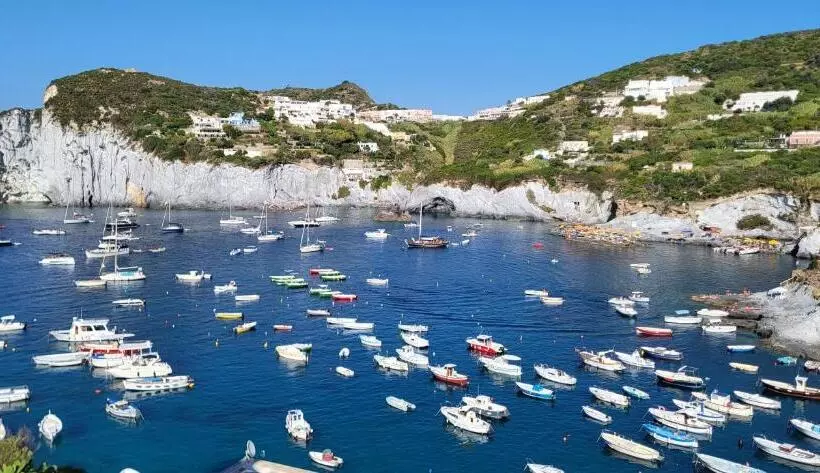 L'incanto Di Cala Feola