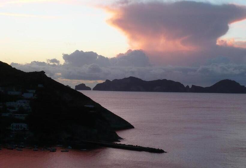 L'incanto Di Cala Feola