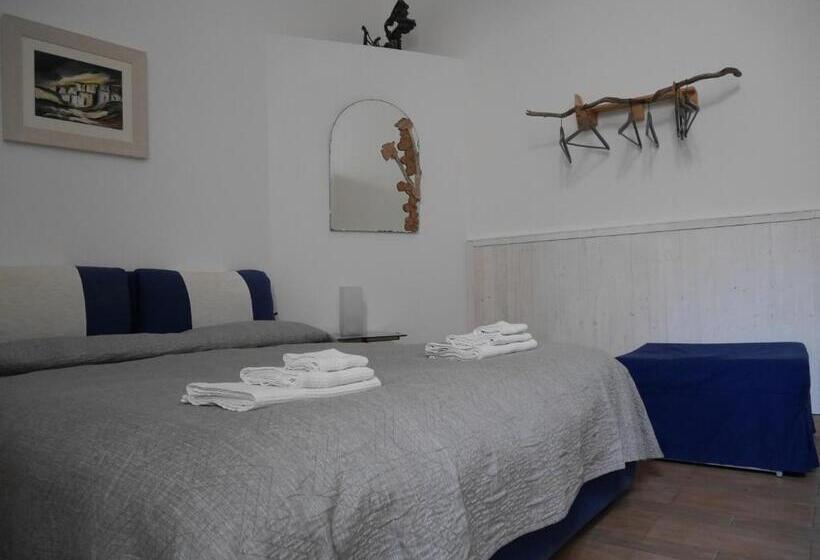 Pensjonat 4 Camere A Trani