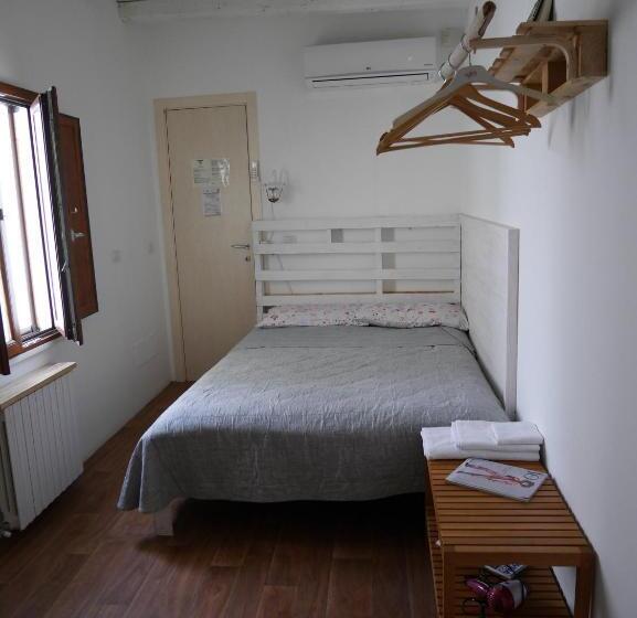 Pensjonat 4 Camere A Trani