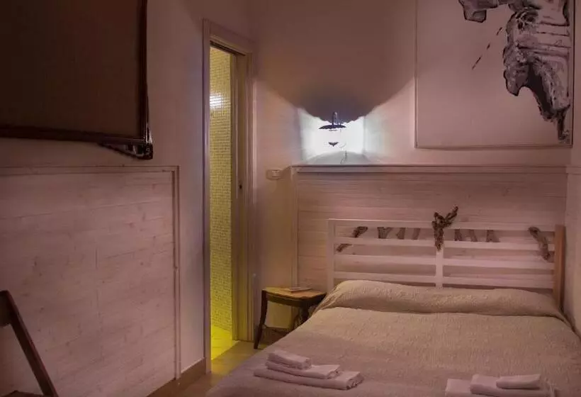 ペンション 4 Camere A Trani