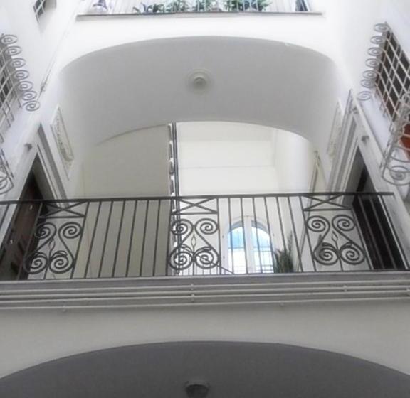 Pensjonat 4 Camere A Trani