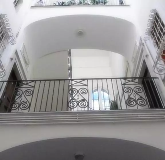 ペンション 4 Camere A Trani