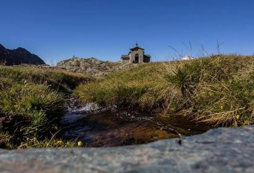 ペンション Rifugio Zoia