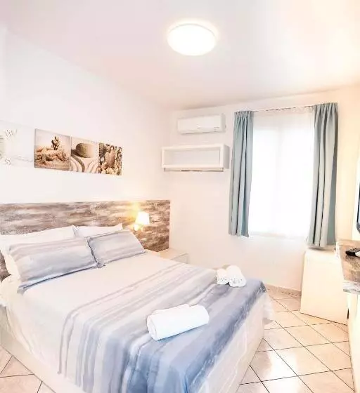 ペンション Taormina Beach House