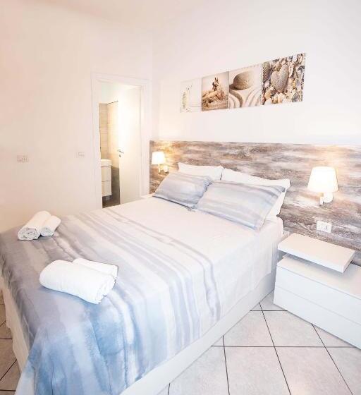 פנסיון Taormina Beach House