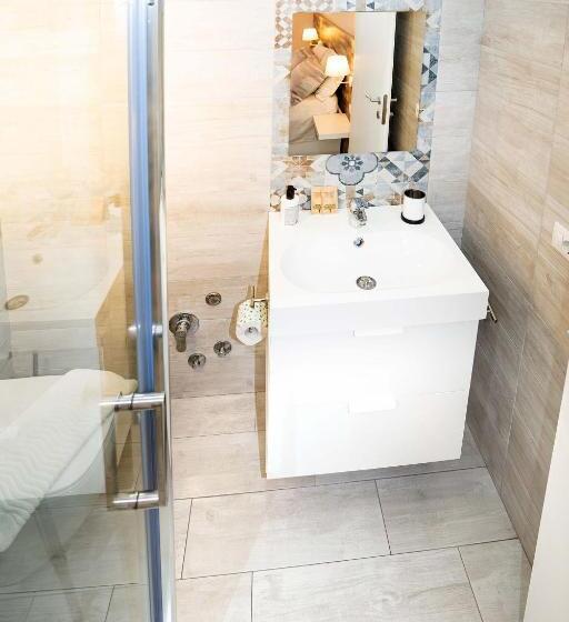 פנסיון Taormina Beach House