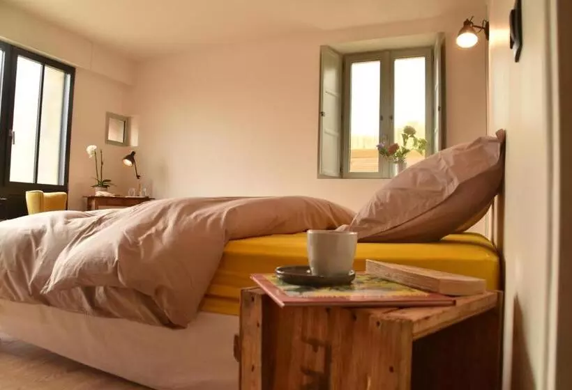 Aamiaismajoitus (B&B) Les Maillettes