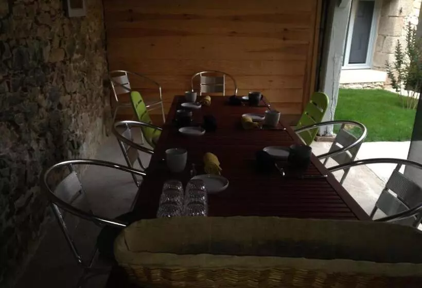 Aamiaismajoitus (B&B) Les Maillettes