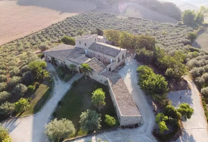 ホテル Agriturismo Baglio Pollicarini