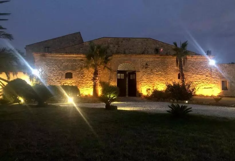 ホテル Agriturismo Baglio Pollicarini