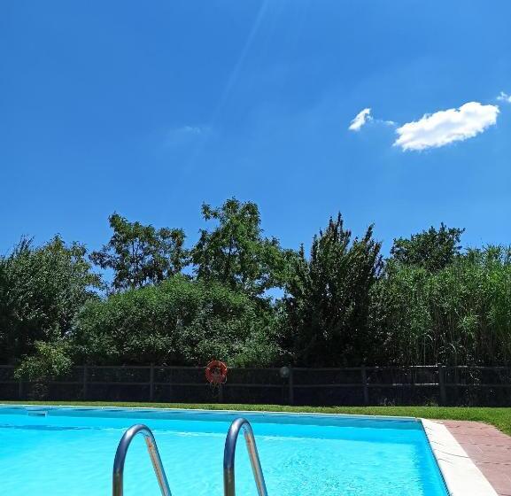 ホテル Villa Podere Cartaio Bio Estate Pool Airc