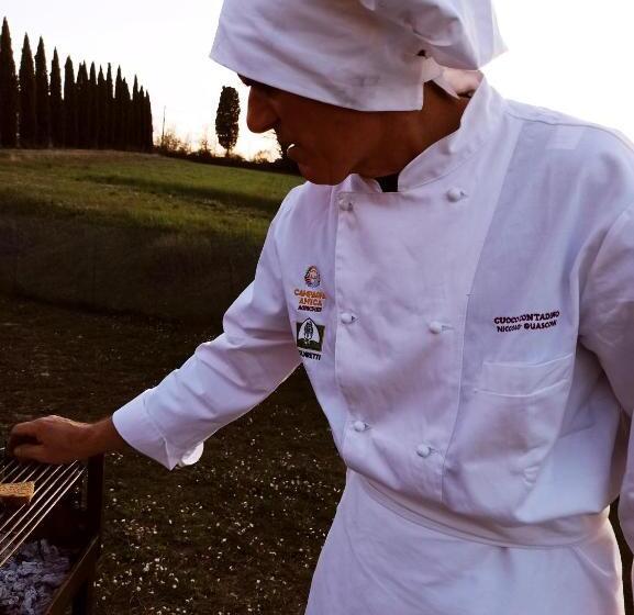 ホテル Villa Podere Cartaio Bio Estate Pool Airc