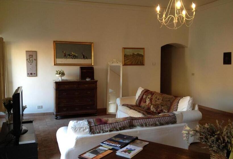 Pension (Hôtel basse catégorie) Clockwise