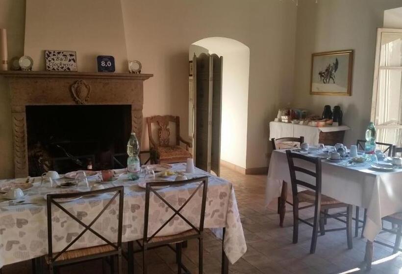 Pension (Hôtel basse catégorie) Clockwise