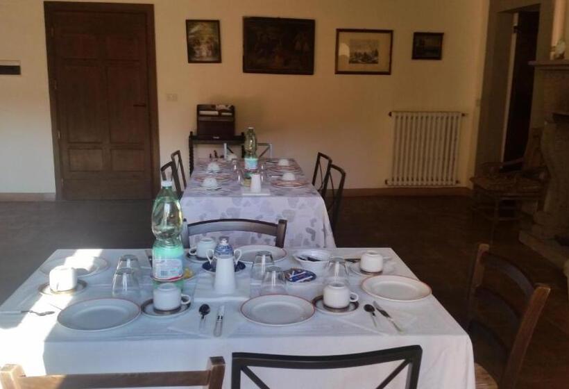 Pension (Hôtel basse catégorie) Clockwise