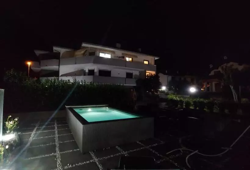 Majatalo Affittacamere Valchiavenna Foresteria In Tranquilla Villa Signorile Con Comodo Parcheggio Privato