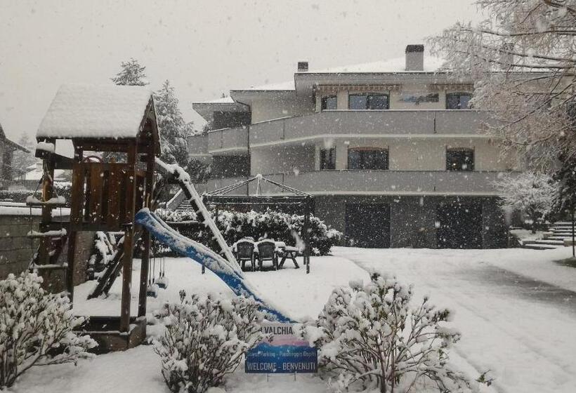 פנסיון Affittacamere Valchiavenna Foresteria In Tranquilla Villa Signorile Con Comodo Parcheggio Privato