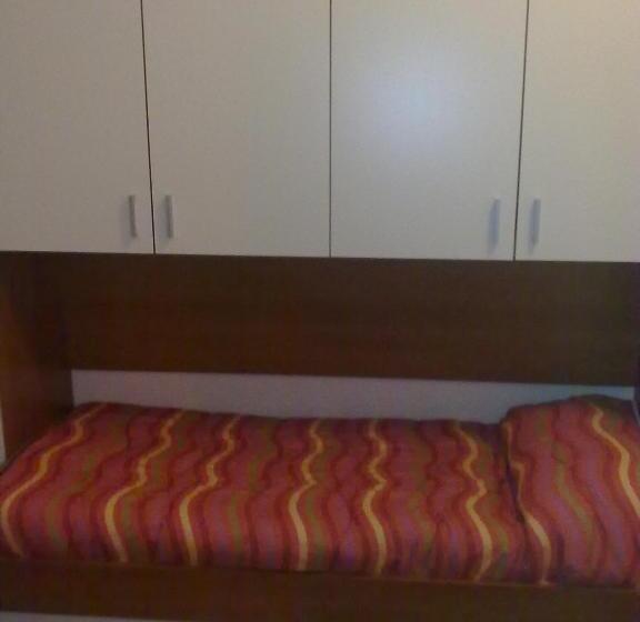 פנסיון Affittacamere Valchiavenna Foresteria In Tranquilla Villa Signorile Con Comodo Parcheggio Privato