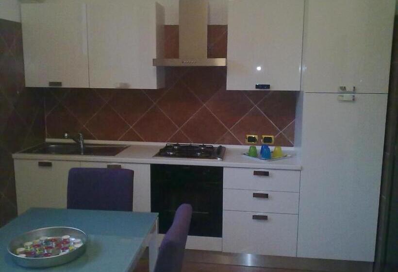 פנסיון Affittacamere Valchiavenna Foresteria In Tranquilla Villa Signorile Con Comodo Parcheggio Privato