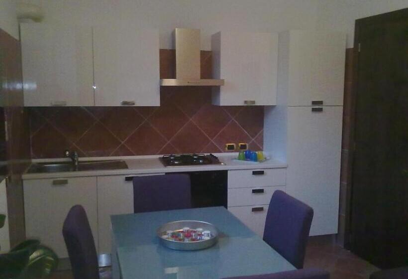 פנסיון Affittacamere Valchiavenna Foresteria In Tranquilla Villa Signorile Con Comodo Parcheggio Privato