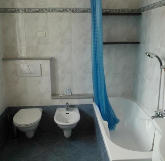 פנסיון Affittacamere Valchiavenna Foresteria In Tranquilla Villa Signorile Con Comodo Parcheggio Privato