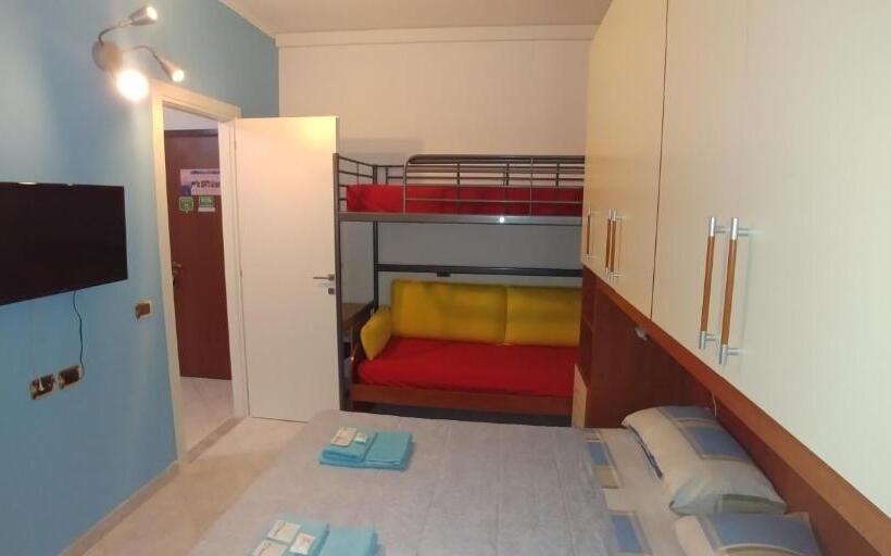 פנסיון Affittacamere Valchiavenna Foresteria In Tranquilla Villa Signorile Con Comodo Parcheggio Privato