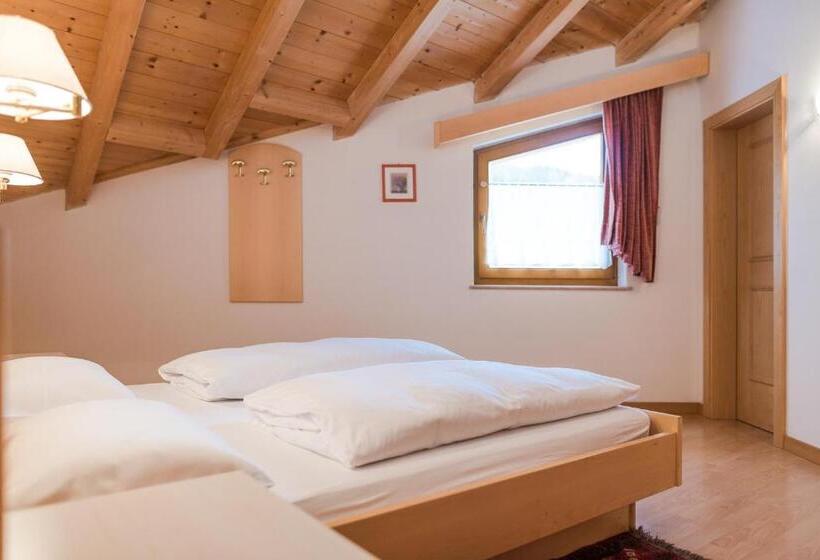 Residence Chalet Pinis