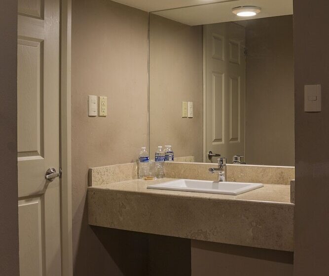 فندق Bonitto Inn® Tampico Lomas