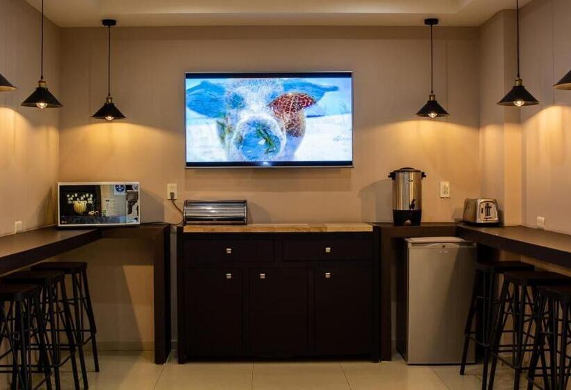 فندق Bonitto Inn® Tampico Lomas