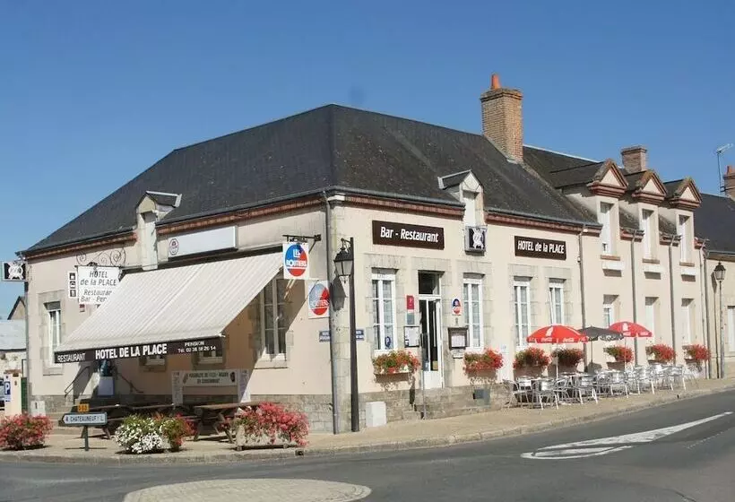 ホテル De La Place