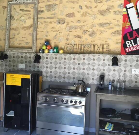 펜션 The Rhone Retreat