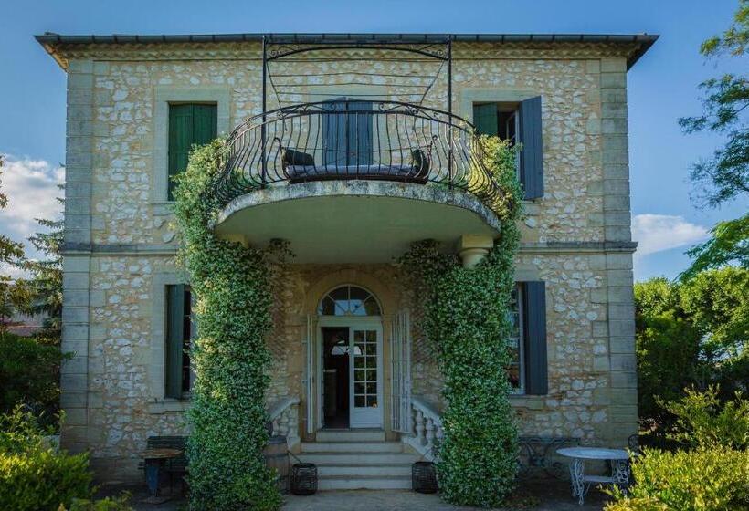 펜션 The Rhone Retreat