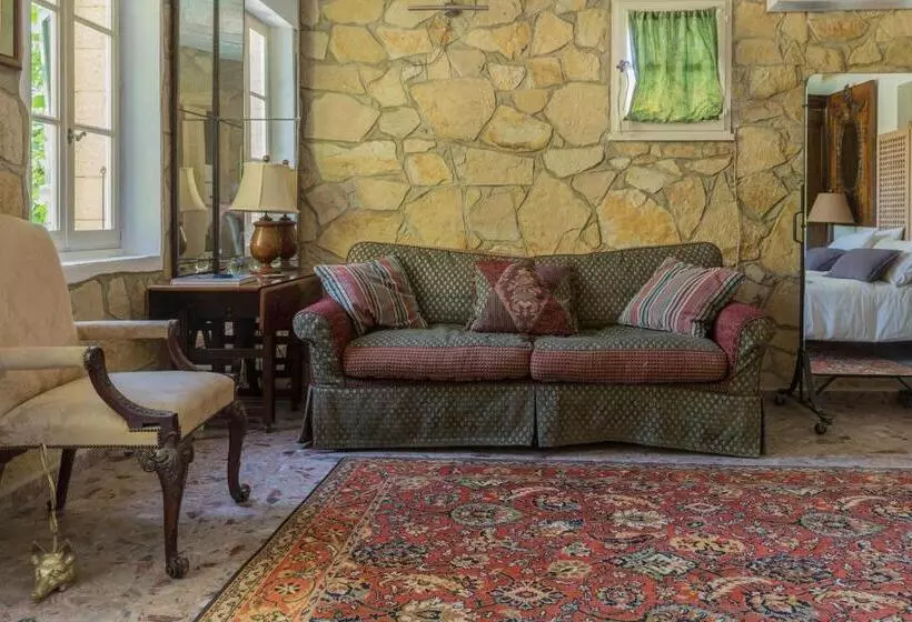 پانسیون The Rhone Retreat