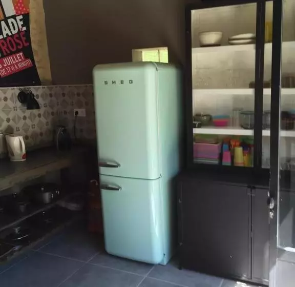 پانسیون The Rhone Retreat