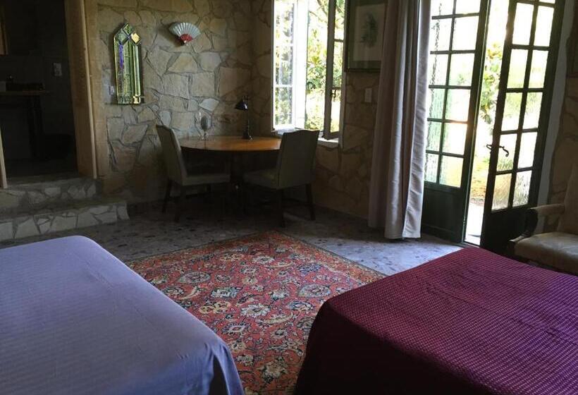 펜션 The Rhone Retreat