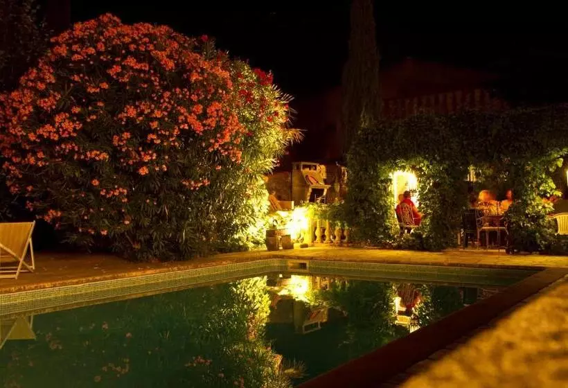 پانسیون The Rhone Retreat