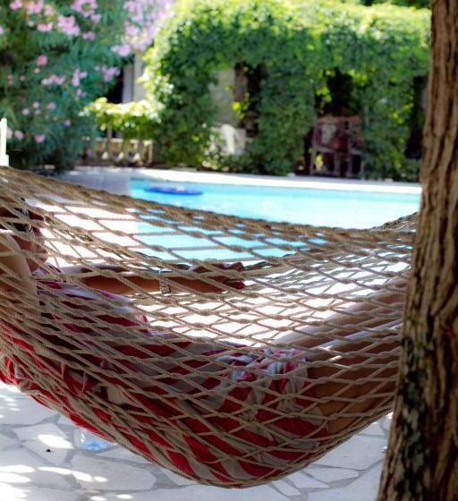 펜션 The Rhone Retreat